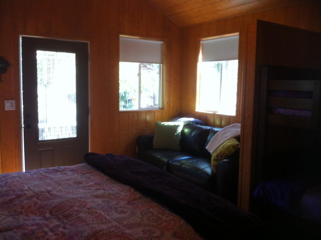 Bandy Canyon Ranch Hotel เอสคอนดีโด ห้อง รูปภาพ
